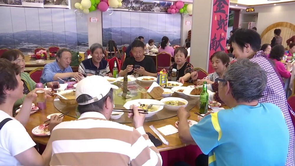 九游娱乐新华视点｜清明赏花文旅热 点燃消费新引擎(图6)