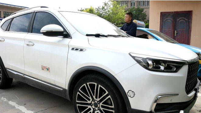 记者帮忙 车辆年审后突然“九游娱乐趴窝”车主：检测站工作人员给我弄坏的！(图2)