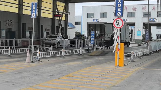 记者帮忙 车辆年审后突然“九游娱乐趴窝”车主：检测站工作人员给我弄坏的！(图3)