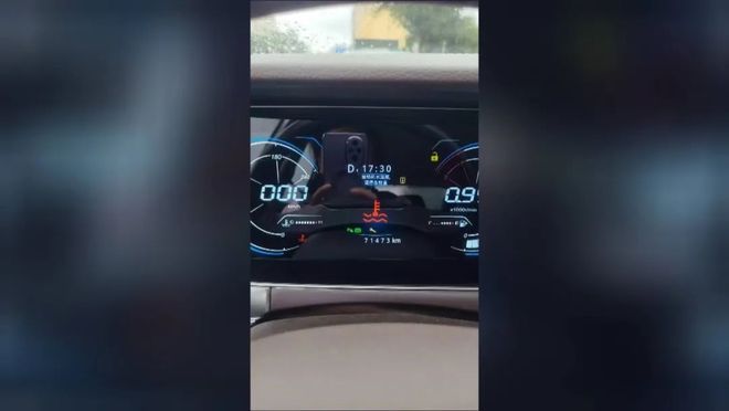 记者帮忙 车辆年审后突然“九游娱乐趴窝”车主：检测站工作人员给我弄坏的！(图5)