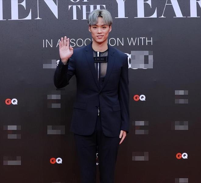 戏还没演明白就到九游娱乐处抢饭碗他们的观众缘丢的一点不冤!(图4)