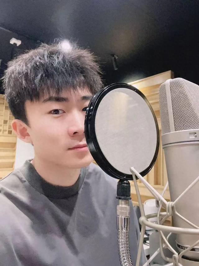 九游娱乐《名侦探柯南》配音演员声音被“偷”争议视频下架！(图1)