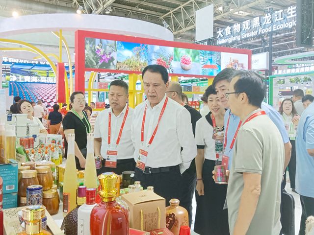 【链博会智造九游娱乐观察】兵团绿色农业链创意足招商签约达成1787亿(图1)