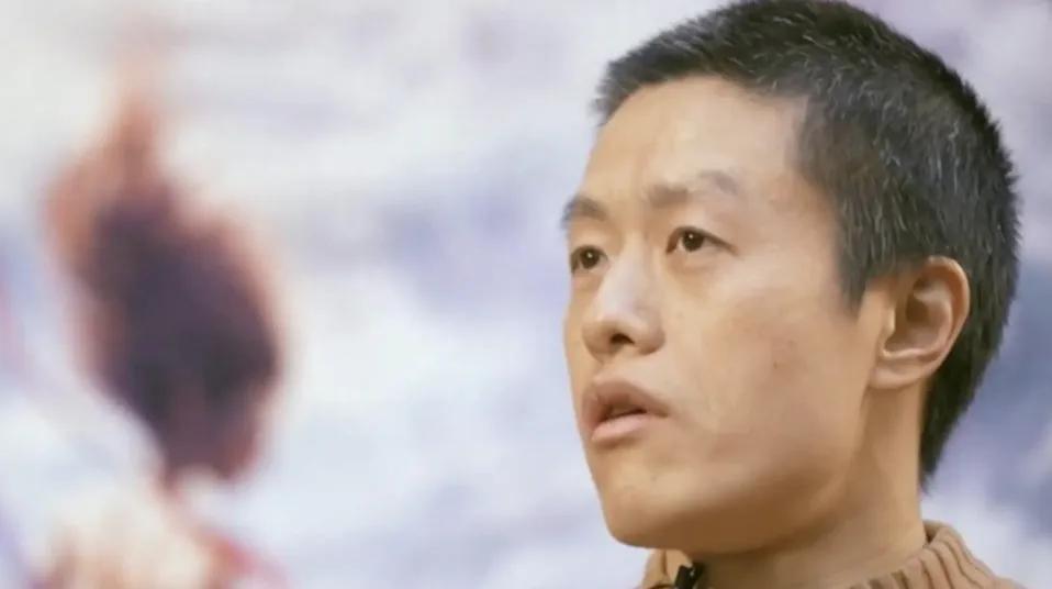 九游娱乐一夜爆火的 AI “电子榨菜”让同行无地自容(图8)
