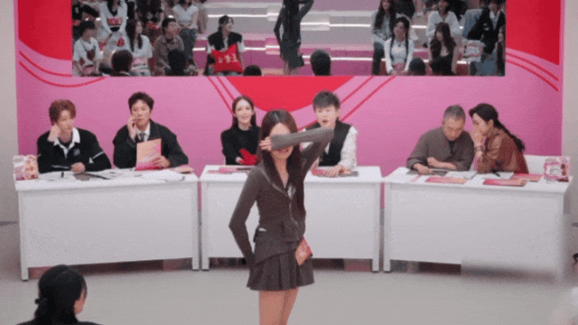 星二九游娱乐代扎堆娱乐圈拼好爹(图24)