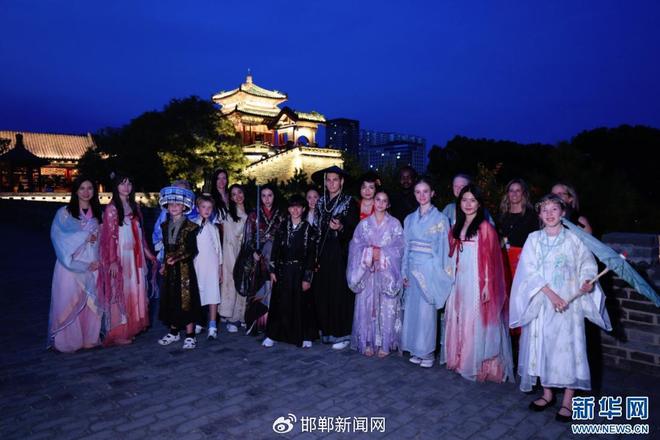 九游娱乐2025“汉语桥”中文+影视配音主题夏令营活动在邯郸开营(图11)