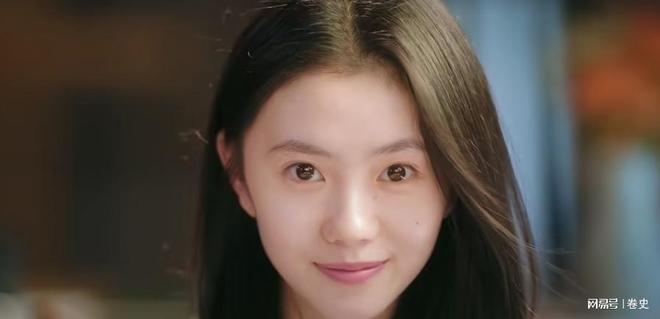 女演员长相多重要九游娱乐？看《陷入我们的热恋》中刘浩存和张昕懿就懂了(图6)