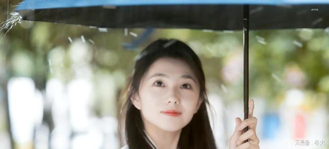 女演员长相多重要九游娱乐？看《陷入我们的热恋》中刘浩存和张昕懿就懂了(图11)