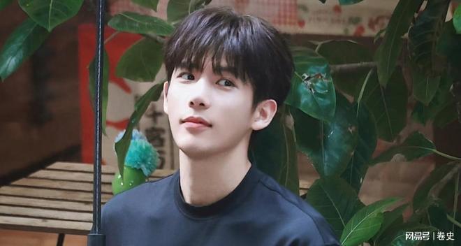 女演员长相多重要九游娱乐？看《陷入我们的热恋》中刘浩存和张昕懿就懂了(图24)