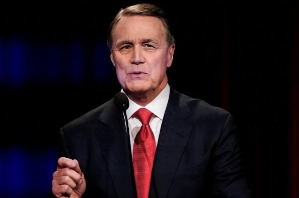 一架专机降落北京特朗普果然扛不住了中方通告“字九游娱乐少事大”(图1)