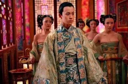 九游娱乐新剧新片强势来袭不是大制作照样怒刷好感是为啥？(图16)