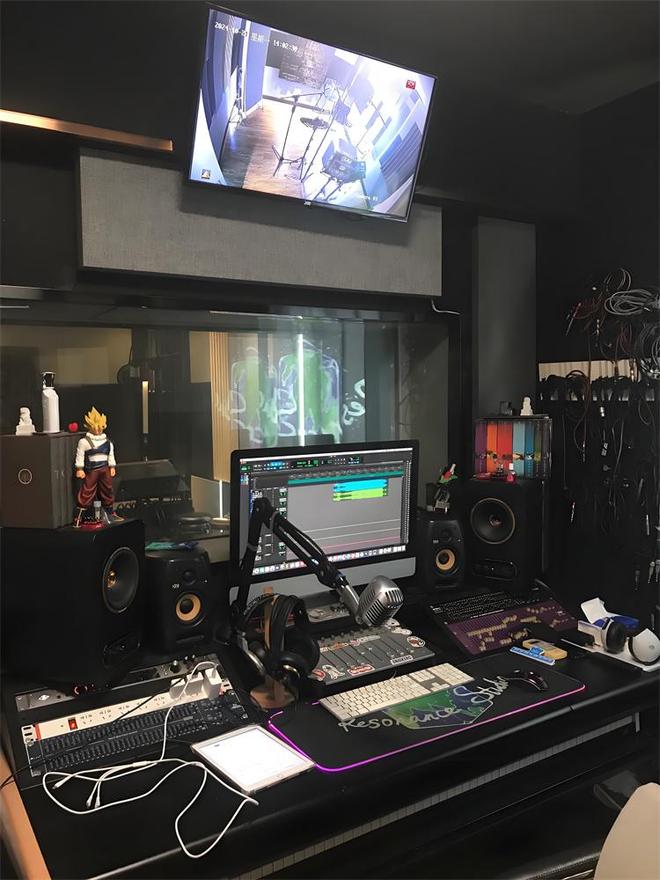 九游娱乐匠心育声：广州声与色在线科技有限公司打造专业配音师资团队(图1)