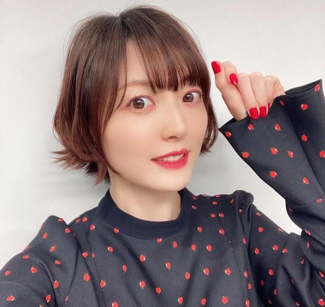 九游娱乐“表情包女神”花泽香菜官宣离婚结束与老公长达5年婚姻(图3)