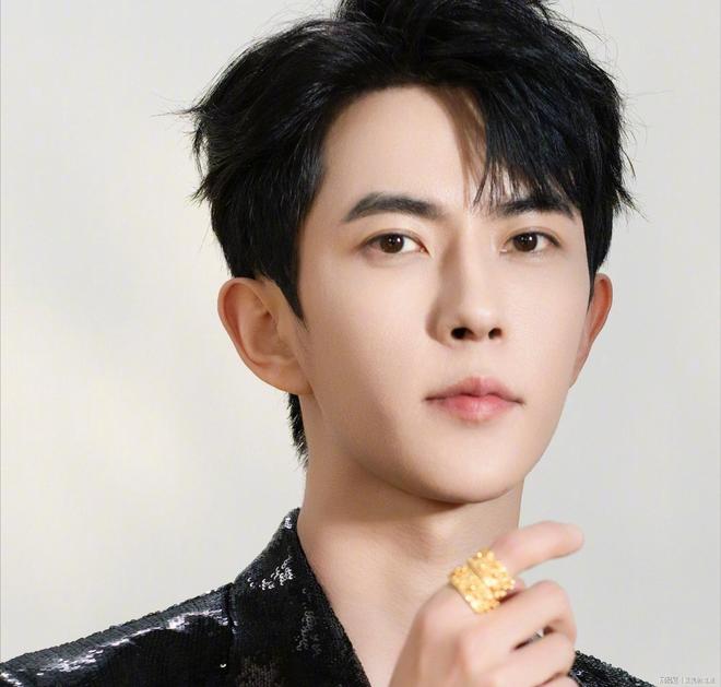 九游娱乐于朦胧去世后另一位明星走上他的后路曾是乔峰配音演员(图1)