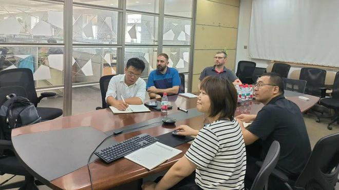 聚焦新型梳棉机技术：卓郎智能海外工程师九游娱乐赴常州工厂开展专项培训(图4)