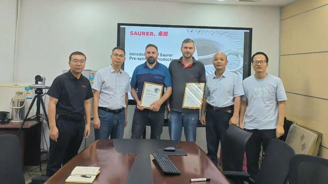 聚焦新型梳棉机技术：卓郎智能海外工程师九游娱乐赴常州工厂开展专项培训(图5)