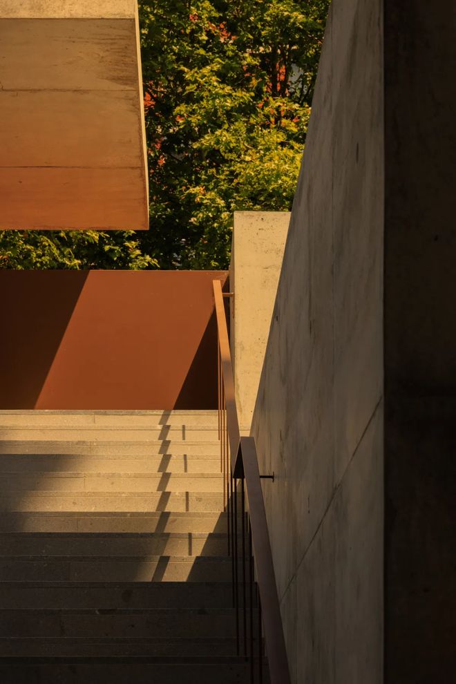 九游娱乐全阳台的四代宅混凝土交付成新样板(图4)