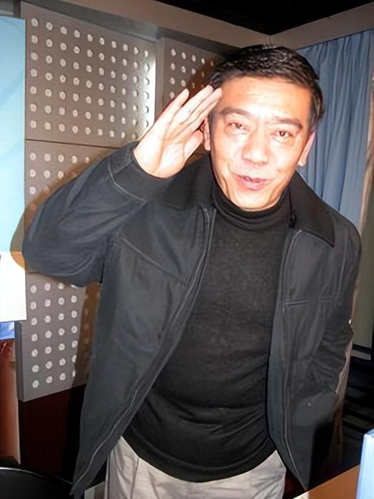 九游娱乐上海主持崔杰：娶乔奇女儿主持《相约星期六》69岁是当红演员(图2)