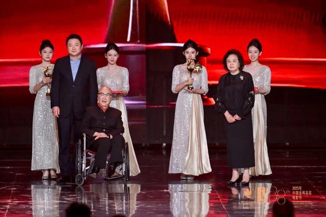 九游娱乐第38届中国电影金鸡奖揭晓《好东西》获最佳故事片奖等三项大奖(图6)