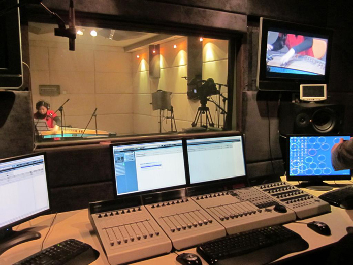 九游娱乐金友电气取得海上光电系统用高抗拉光电复合缆专利缓解瞬时压力对线缆的影响(图1)