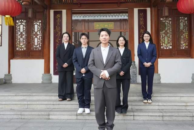 九游娱乐研究生、海外留学经历占比50%+！成都绵实外最强高中外语组 。(图5)