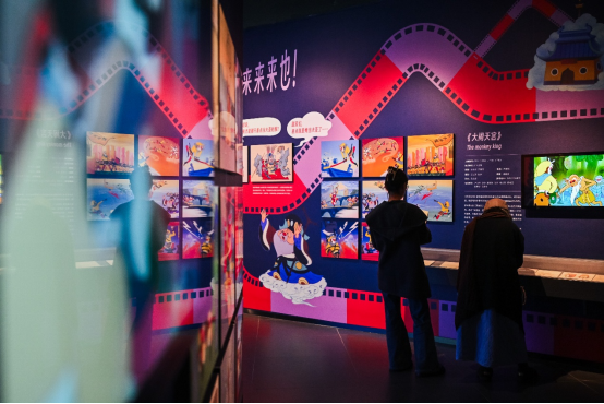 重庆来福士新春双重焕新 《我九游娱乐们一起爱着的上美影》上美影经典动画回顾展首登山城艺术驻留季共启无界美学(图3)