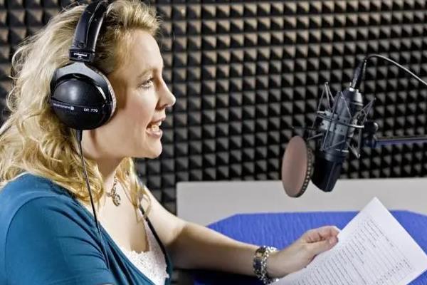 电影九游娱乐配音app下载电影配音软件免费(图1)