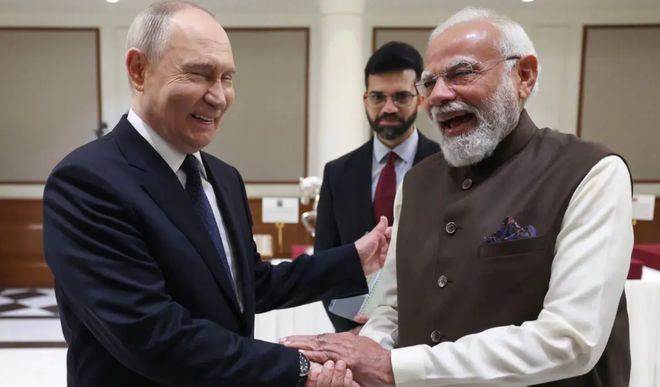 俄乌冲突后普京首访印度：莫迪亲自到机场迎接私人晚宴持续3小时将谈石油武器和驻军九游娱乐(图4)