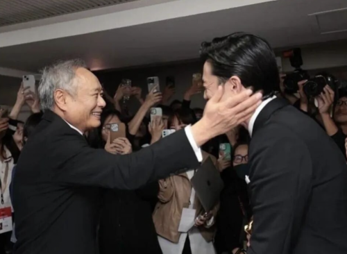 九游娱乐性感阴湿男正在统治内娱(图16)