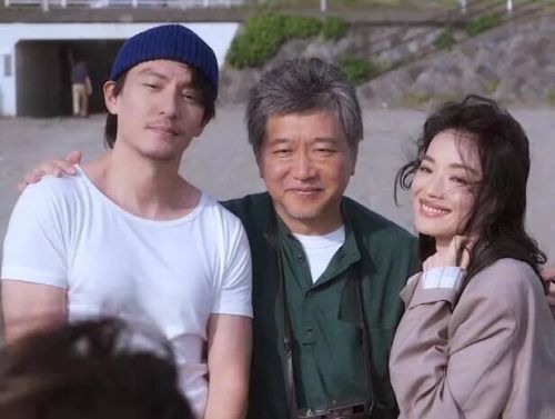 九游娱乐性感阴湿男正在统治内娱(图38)